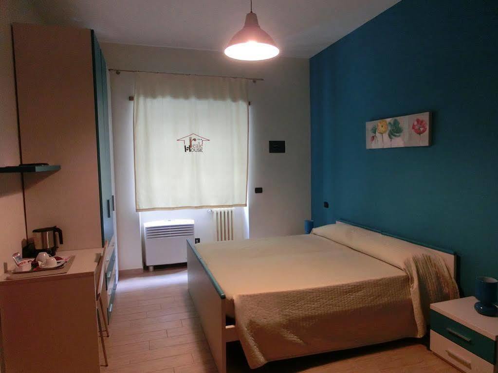 Reale House Rooms Roma Ngoại thất bức ảnh