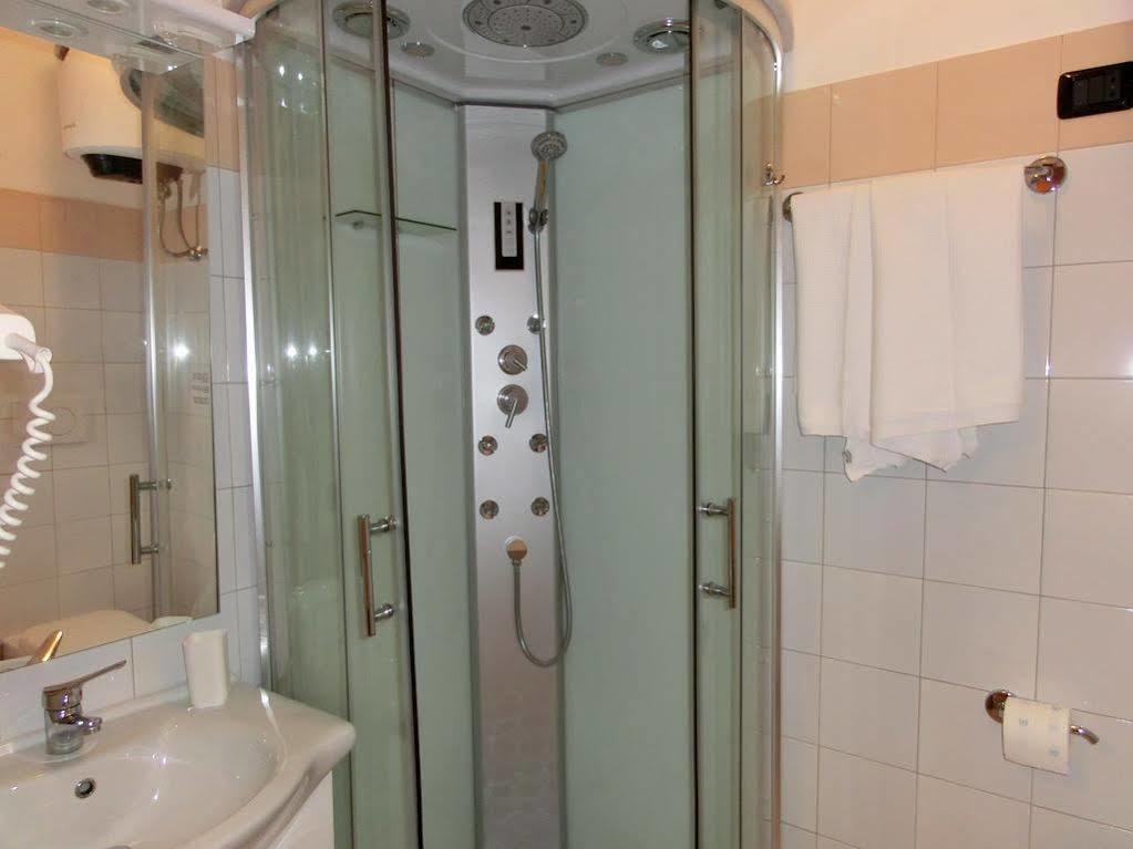 Reale House Rooms Roma Ngoại thất bức ảnh
