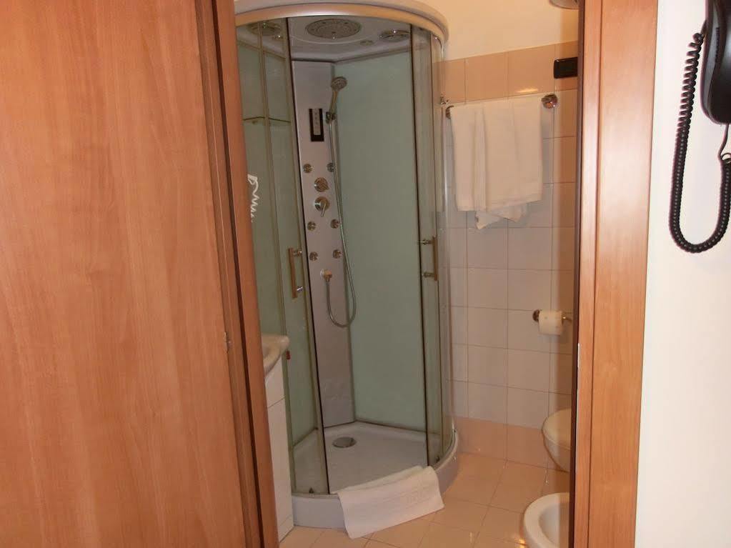 Reale House Rooms Roma Ngoại thất bức ảnh